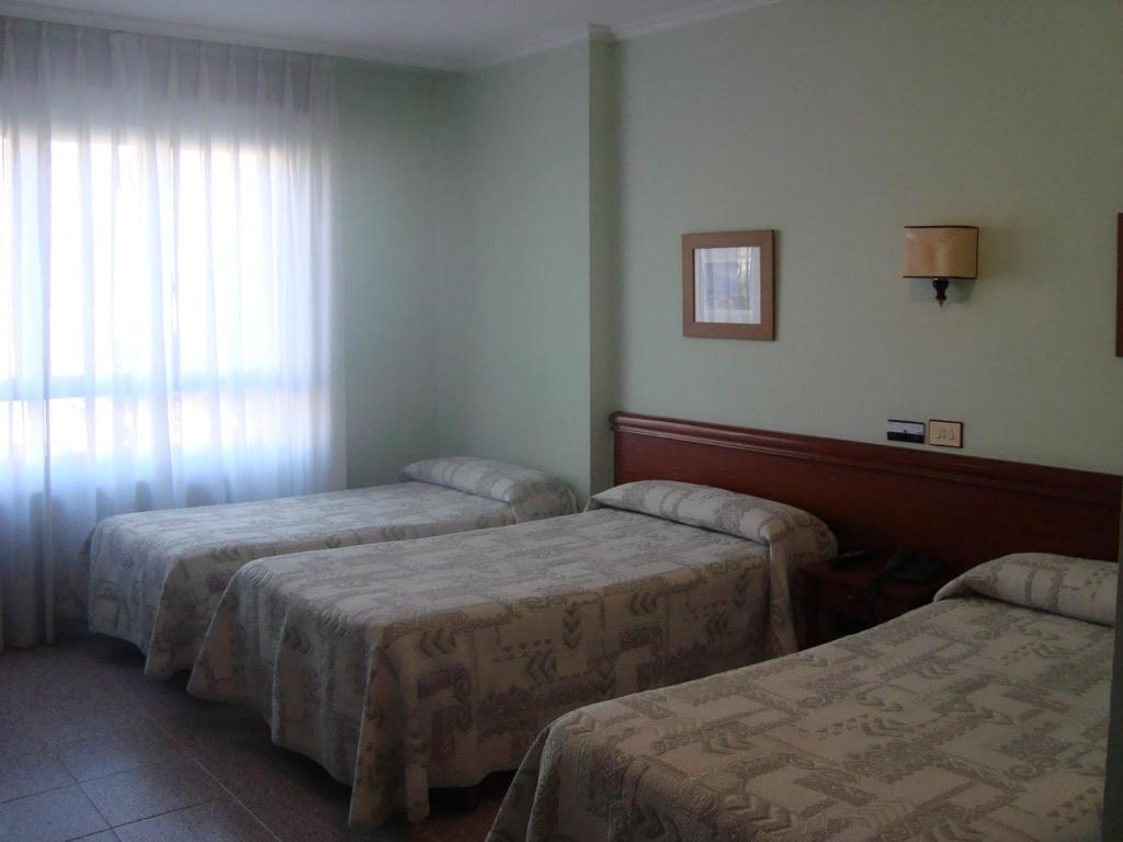 Hotel Avenida Gijon Centro Zimmer foto